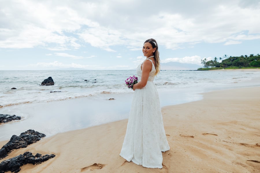 White wedding outlet beach